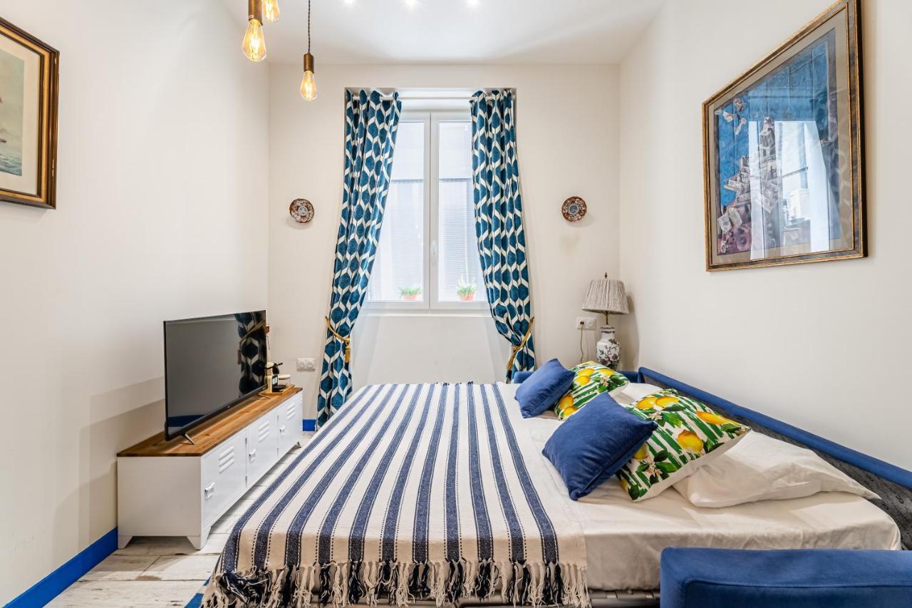 Studio Travel 24M2, 120M Vieux-Port ,Clim , Wifi ,Acces Autonome Avec Code Marseilles Buitenkant foto
